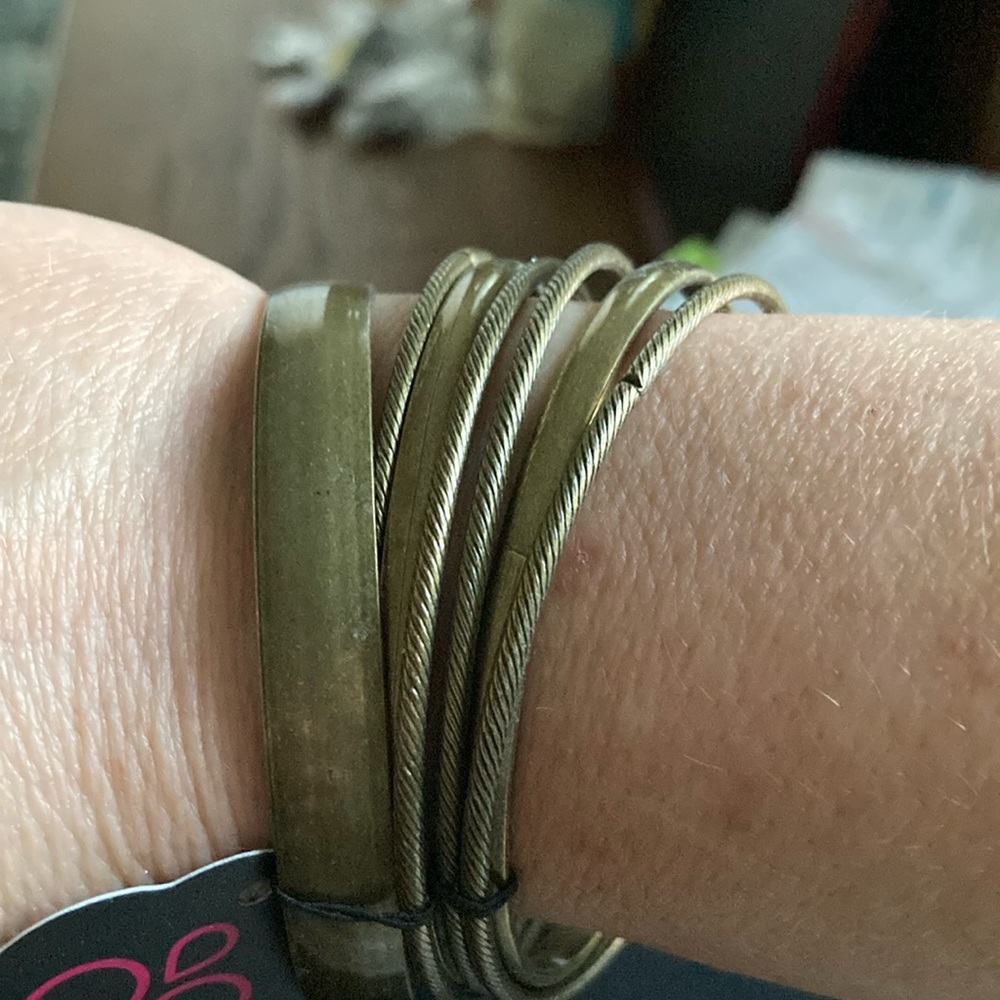 Bracelet